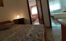 Saglia Apartments
